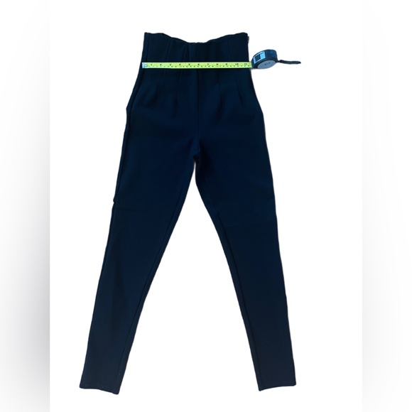 Zara Black Pleated High Waisted Women's Trousers. Size M (Fits like 00) - Picture 4 of 8